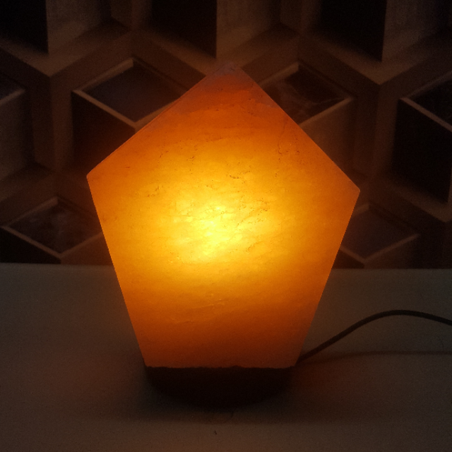 himalayan penta prism shape lamp